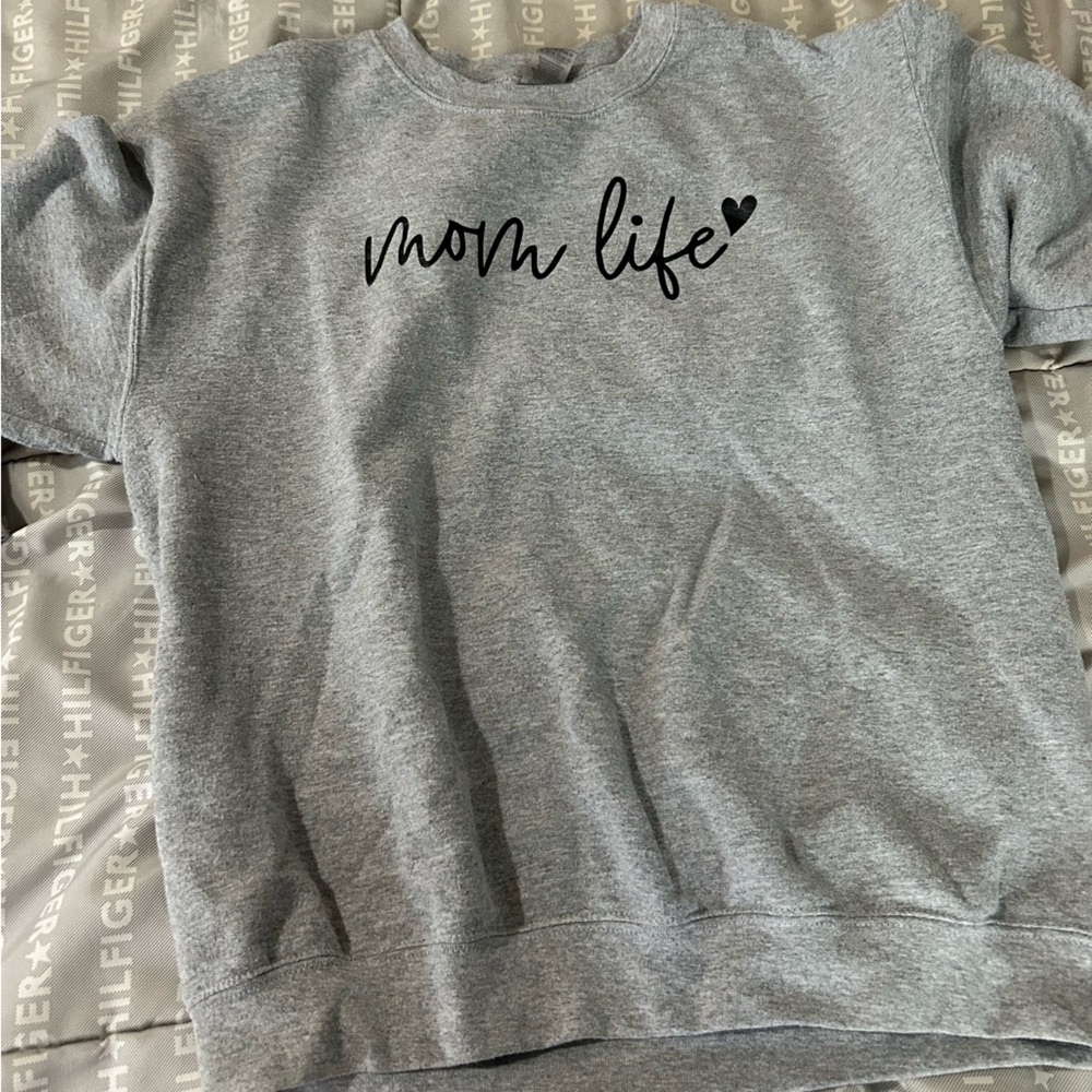 Gray Crew Neck Sweater - Mom Life